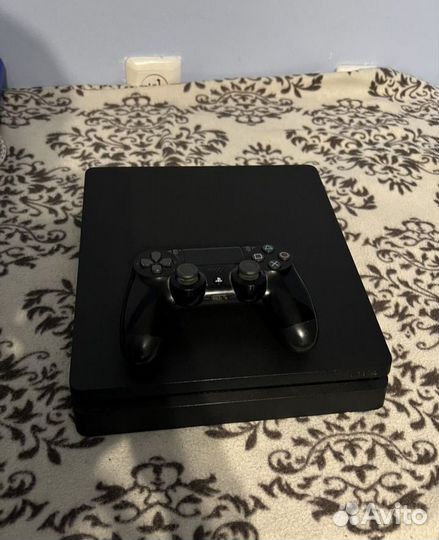 Sony playstation 4 slim
