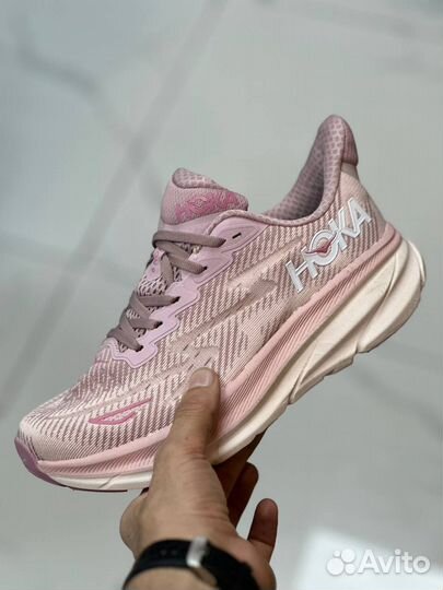 Кроссовки Hoka