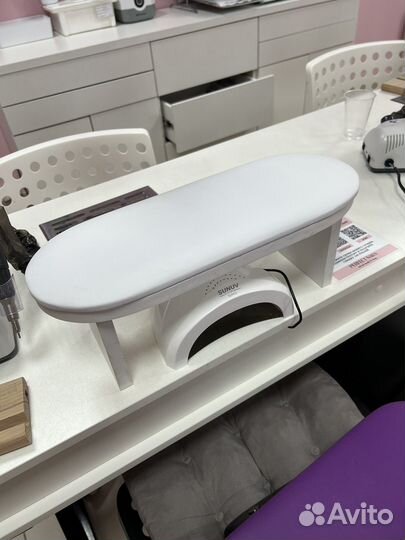 Маникюрная подставка для рук