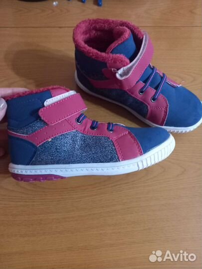 Ботинки на девочку 29 размер
