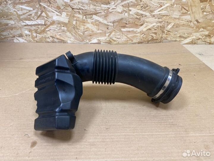 Патрубок воздушного фильтра Audi A4 B8 cala 2008