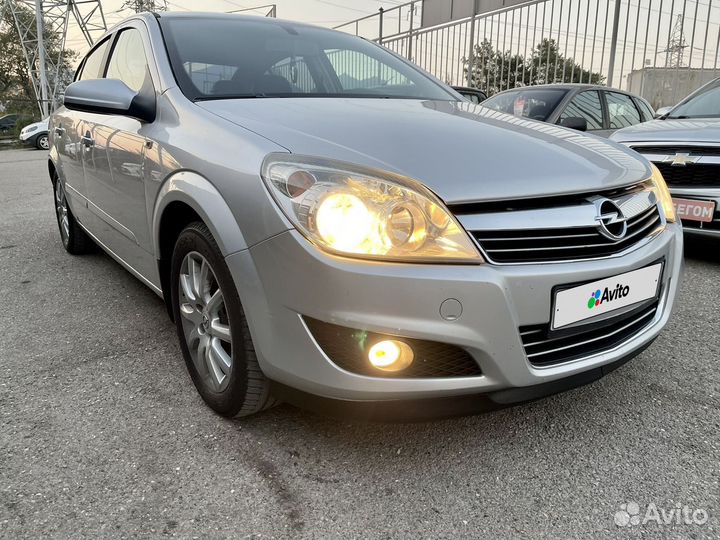 Opel Astra 1.8 AT, 2008, 185 252 км