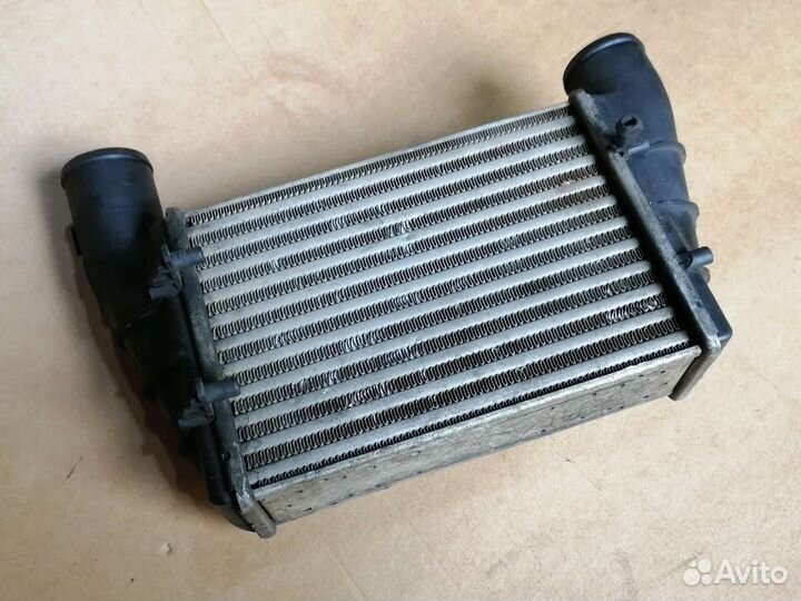 Радиатор интеркулера Audi,VW,1.9TDi,VAG 058145805A