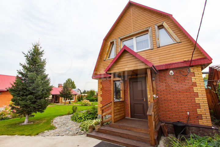 Коттедж 139,7 м² на участке 15 сот.