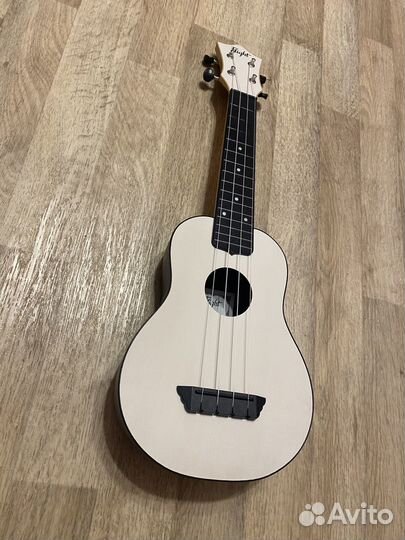 Укулеле Flight TUS-35 WH