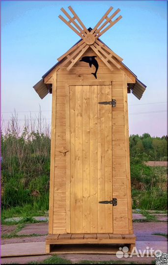 Уличный туалет деревянный DRE451