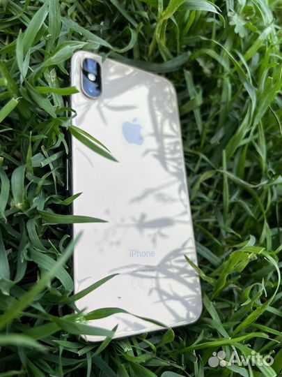 iPhone Xs, 256 ГБ