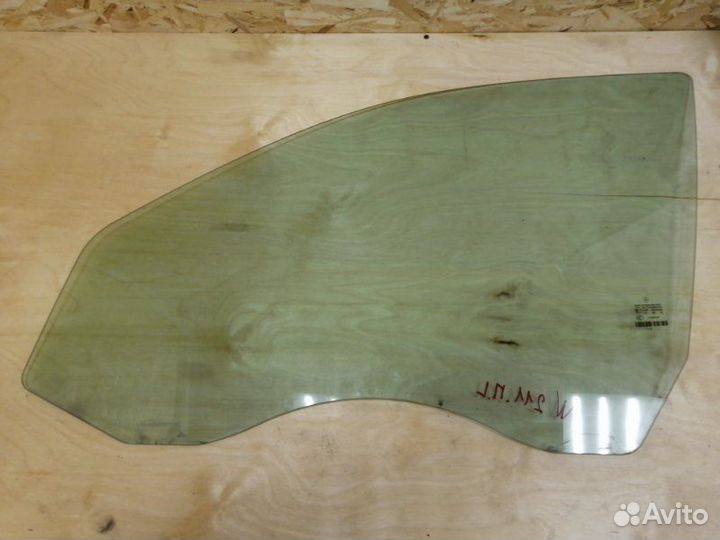 Стекло двери передней левой Mercedes-Benz E-Class