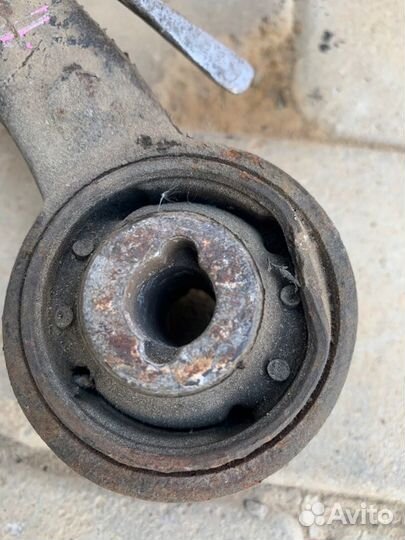 Рычаг подвески передний правый Volvo Xc 90 2.5