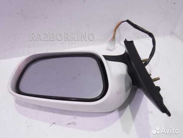 Зеркало правое Ниссан