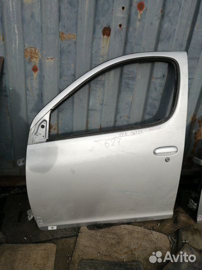 Дверь передняя левая Toyota Funcargo NCP20