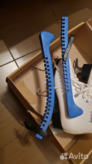 Коньки фигурные женские 42 размер