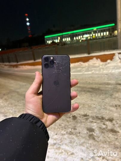 iPhone 11 Pro, 64 ГБ