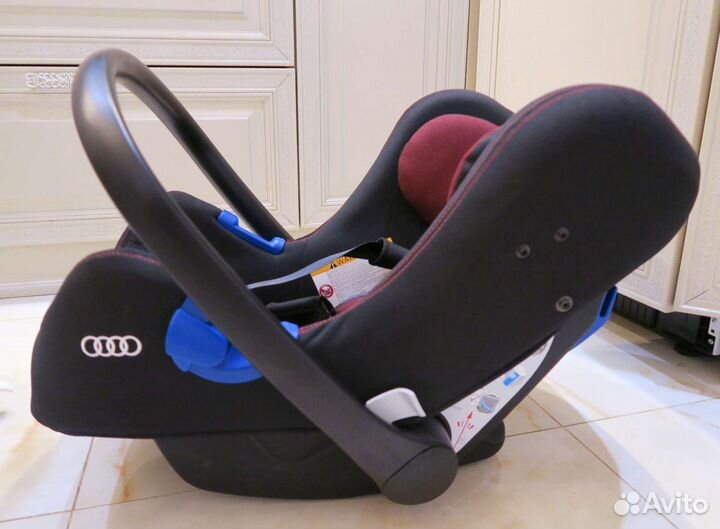 Детское автокресло Audi для младенцев