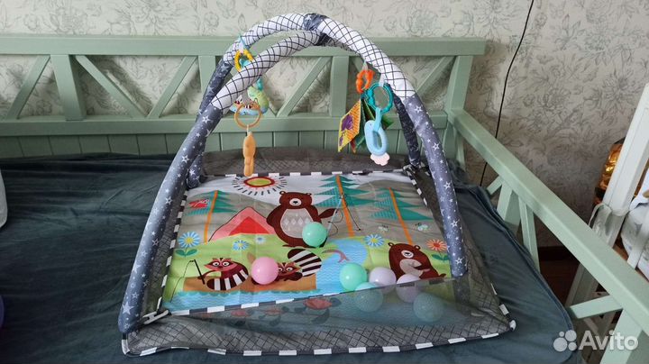 Развивающий коврик с дугами и шариками