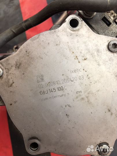 Вакуумный насос Ауди А4 А5 8Т