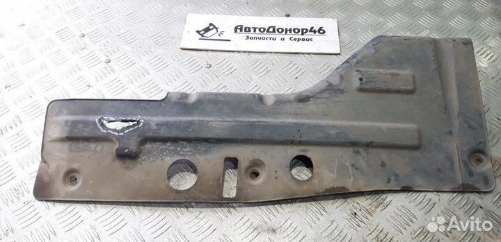 Пыльник двигателя боковой правый Chevrolet Cruze