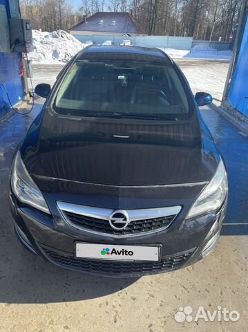 Opel Astra 2.0 AT, 2011, 190 000 км