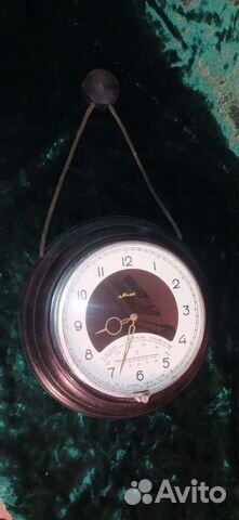 Часы с барометром Маяк