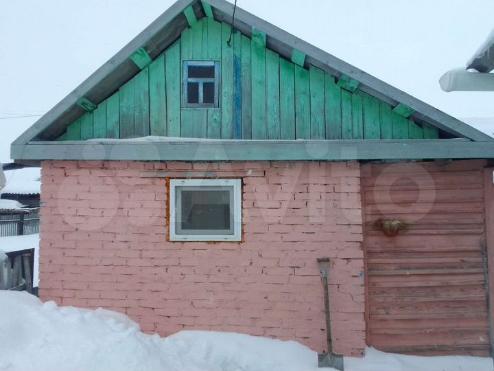 Дом 63 м² на участке 9 сот.