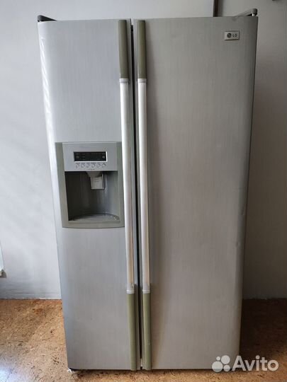 Холодильник LG side by side двухдверный