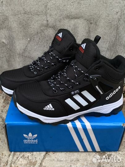 Зимние кроссовки adidas новые 41-46р