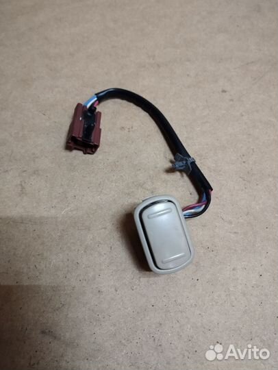 Кнопка регулировки сиденья Nissan Pathfinder R52