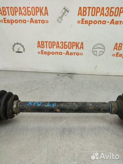Привод (полуось) передний левый Nissan Primera P12