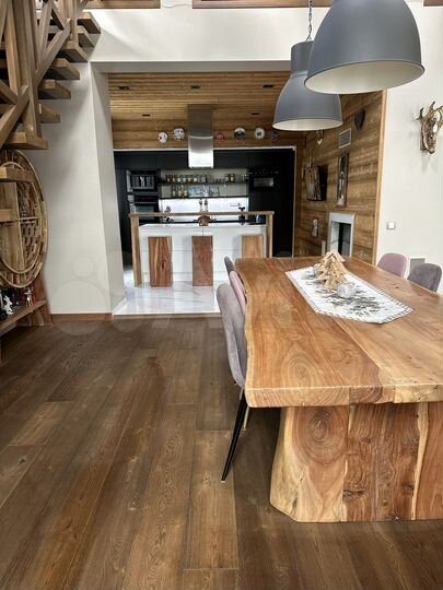 Дом 324 м² на участке 17 сот.