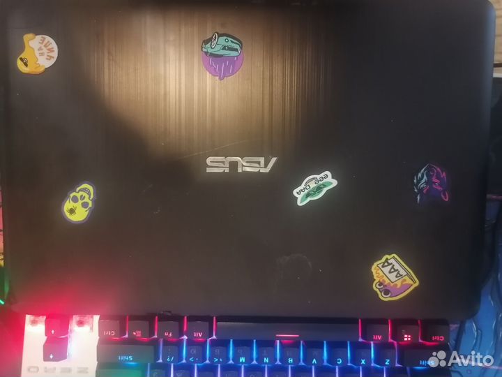 Ноутбук asus