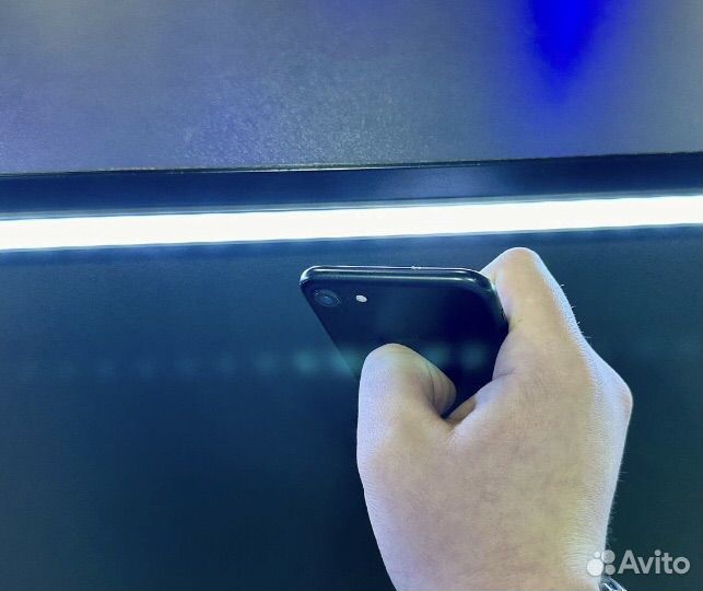 iPhone 7, 32 ГБ