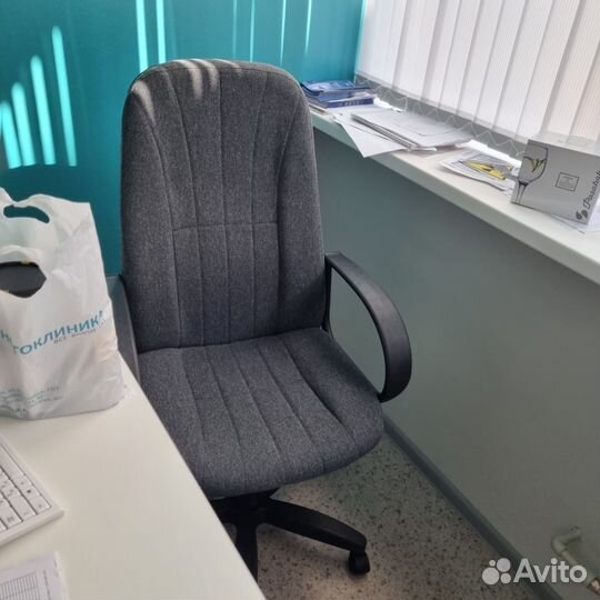 Столы и стулья для офиса, шкафы