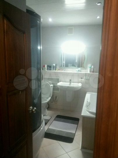 2-к. квартира, 58 м², 5/5 эт.