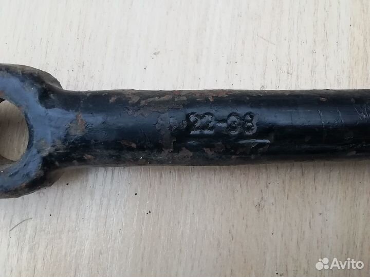 Ключ балонный 22*38