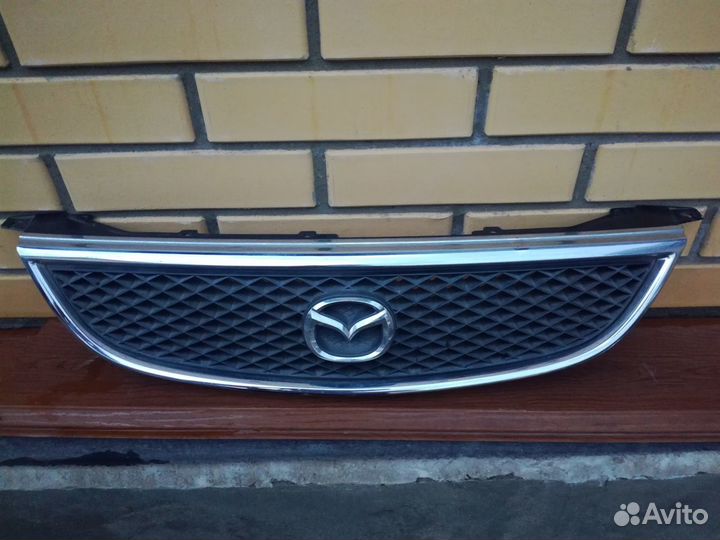 Решетка радиатора Mazda 626 GF