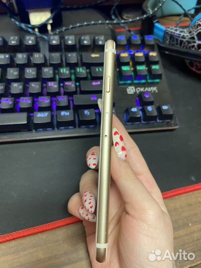 Телефон iPhone 6s