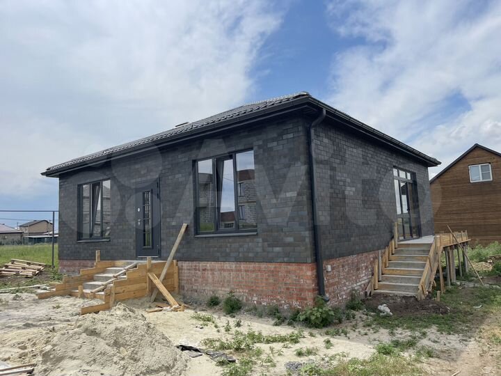 Дом 100 м² на участке 5 сот.