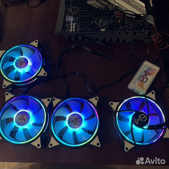 Комплект куллеров для компьютера и хаб