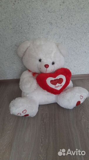 Плюшевый медведь