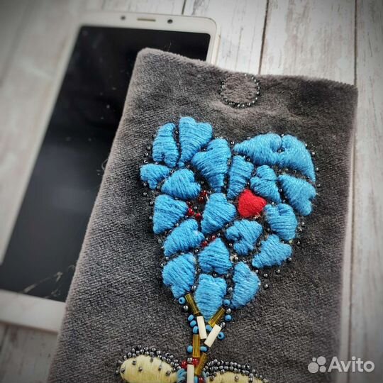 Чехол на телефон ручной работы