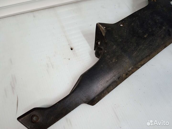 Honda ST 1100 Pan European. Плуг правый