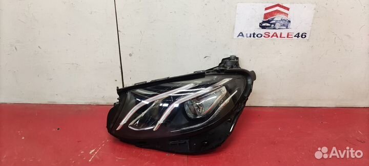 Фара передняя левая Mercedes w213