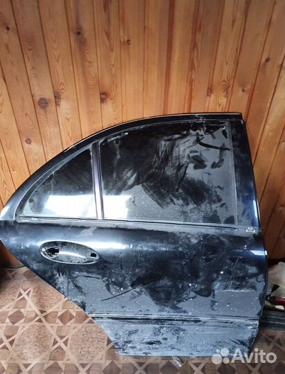 Двери на Mercedes-Benz C-Class w 203