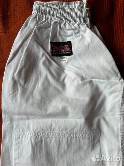 Костюм для единоборств