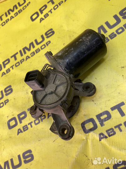 Моторчик стеклоочистителя передний Hyundai Accent