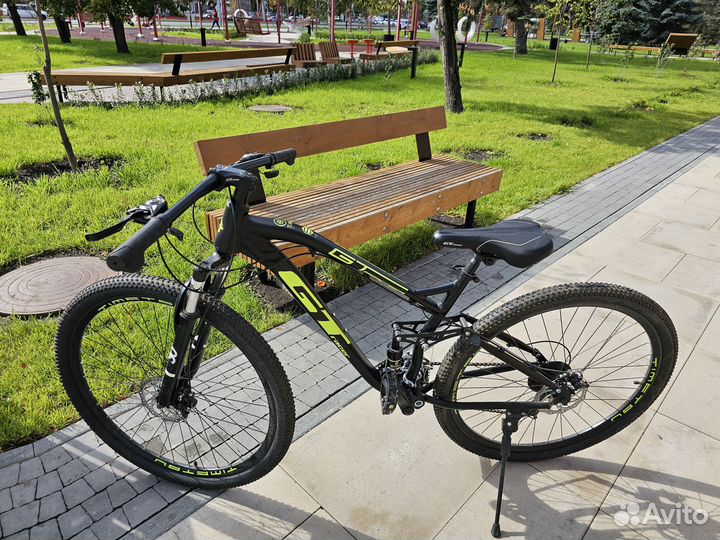 Велосипед GT черный