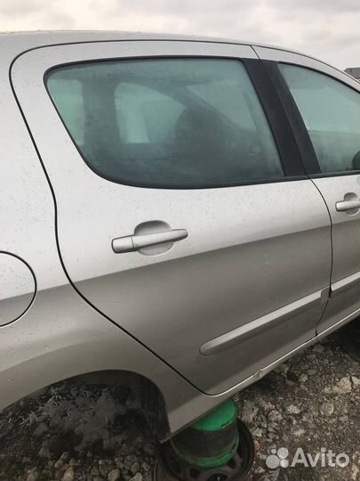 Двери Peugeot 308 1.6Б 2009г