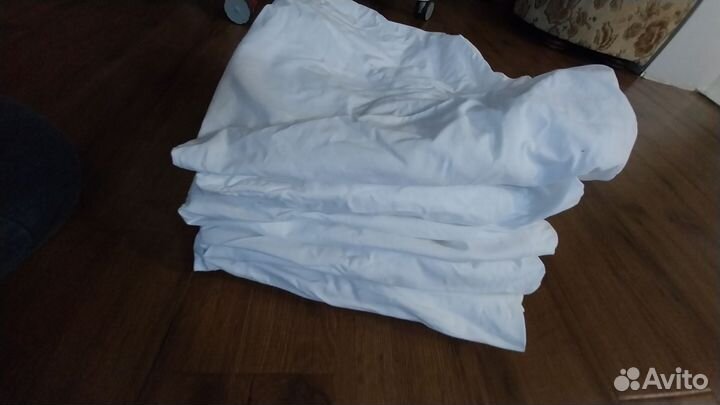 Простыня на резинке и матрас