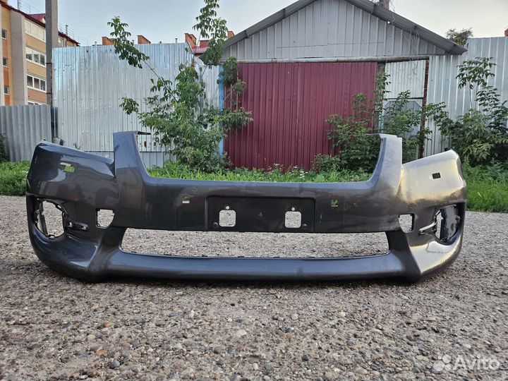 Бампер Toyota RAV4 2010 года