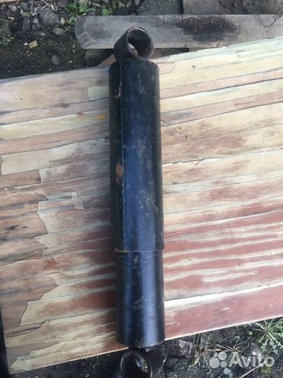 Амортизатор подвески полуприцепа маз